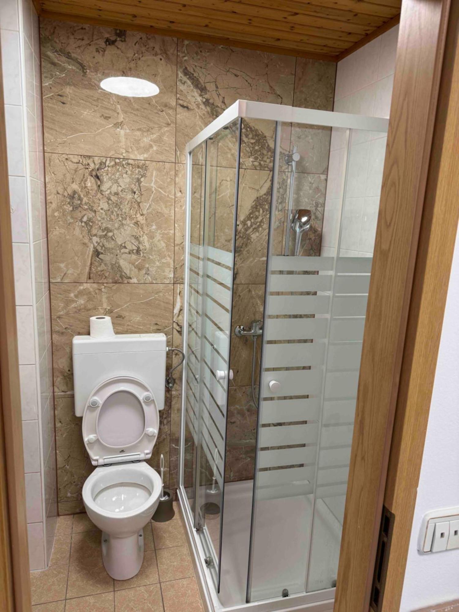 Ferienwohnung Cozy Flat Near Tivoli Park With Free Parking Laibach Exterior foto